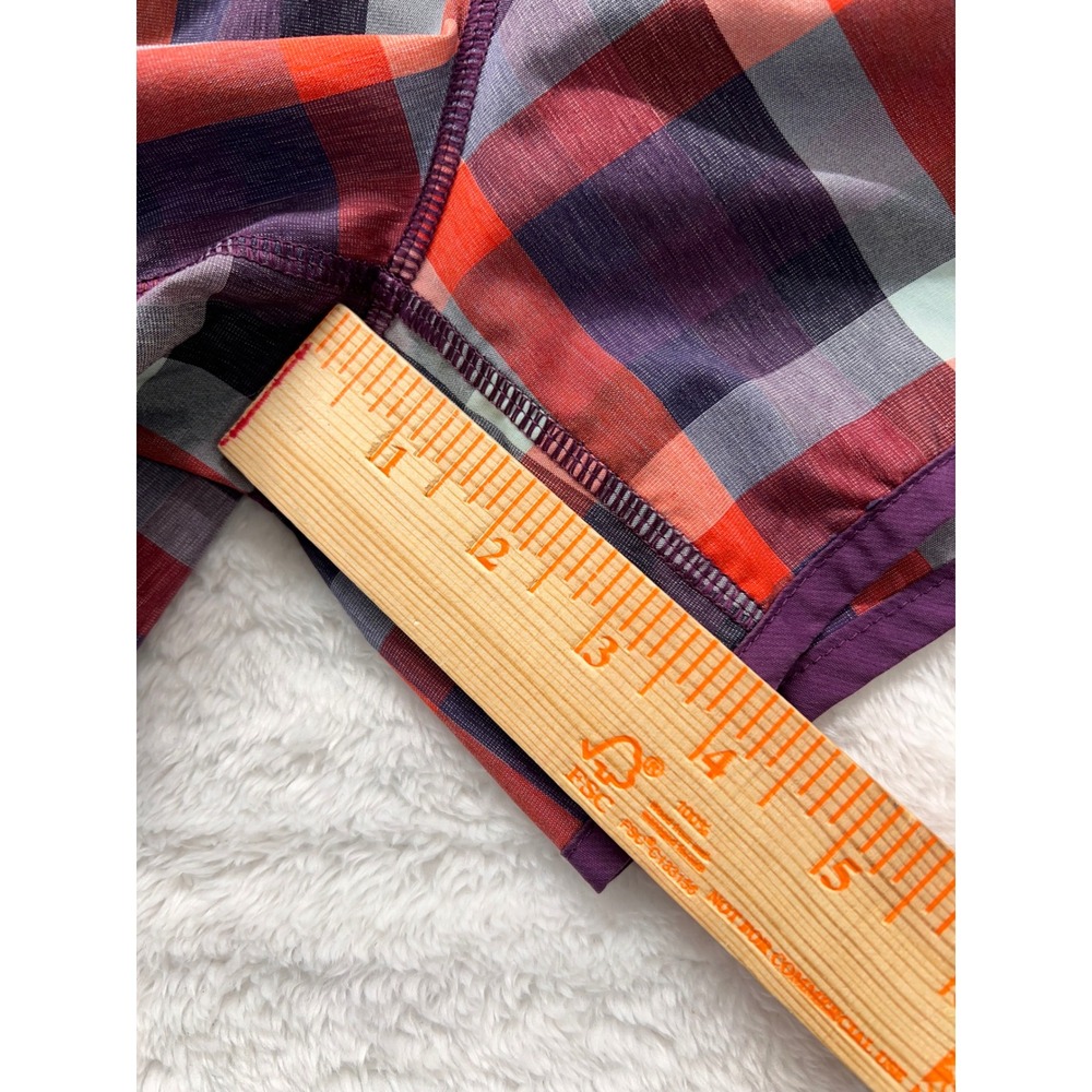 Lululemon Hotty Hot High Rise Plaid Shorts Size 4 Purple Red Activewear 4"inseam - Picture 5 of 6